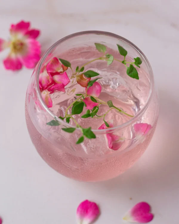 LOVE edition rosewater I GIN BOX – Bild 2